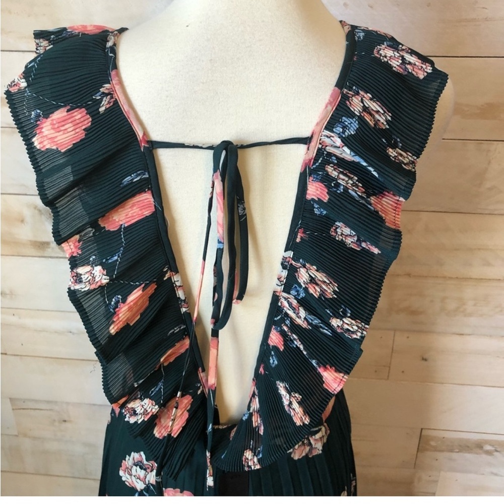 Lulu's Green Floral Maxi Dress - Picture 3 of 8